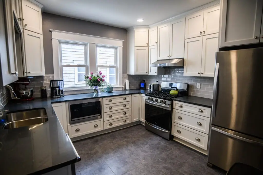 A smaller kitchen renovation which maximizes the available space