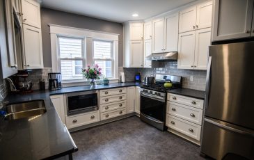 A smaller kitchen renovation which maximizes the available space